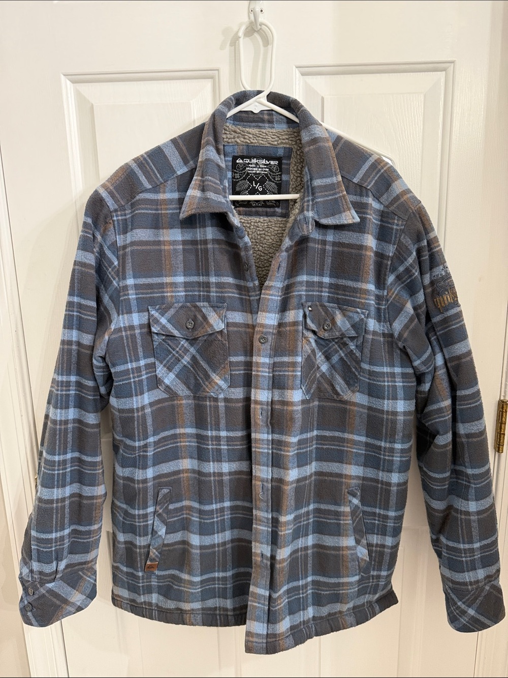Quiksilver Men's Gray and Blue Plaid Sherpa Jacket